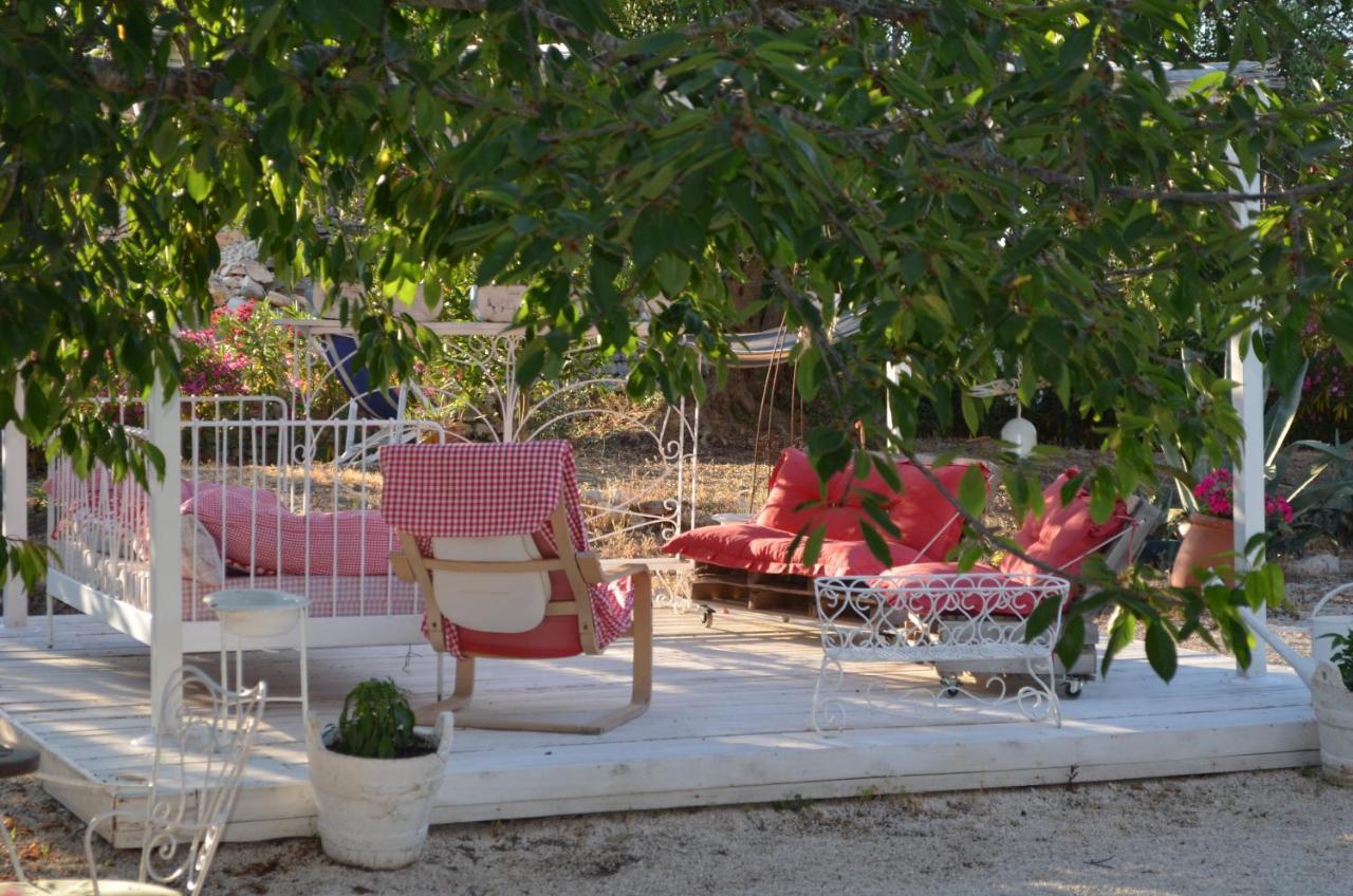 チステルニーノ I Trulli Di Acquarossaアパートホテル エクステリア 写真
