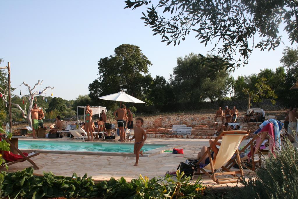 チステルニーノ I Trulli Di Acquarossaアパートホテル エクステリア 写真