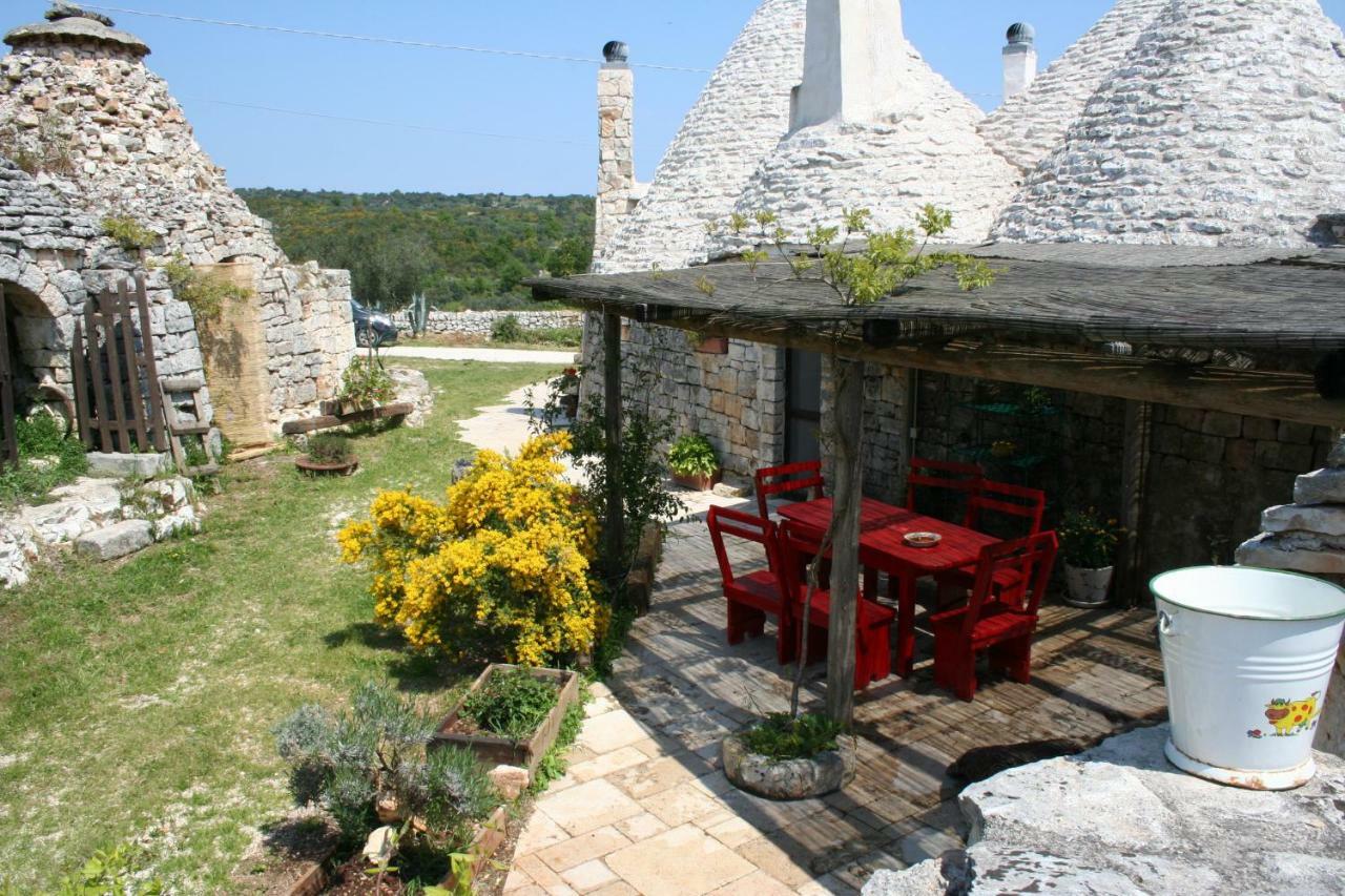 チステルニーノ I Trulli Di Acquarossaアパートホテル エクステリア 写真