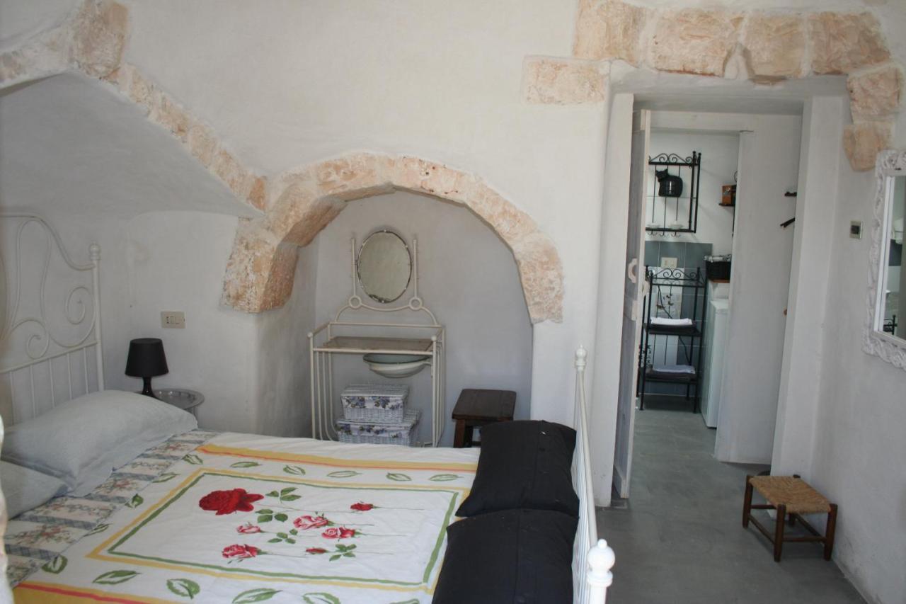 チステルニーノ I Trulli Di Acquarossaアパートホテル エクステリア 写真